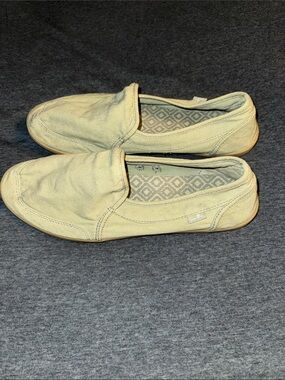 Sanuk Women's Slip-On Canvas Slippers in Olive Green